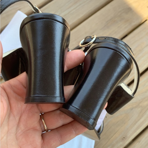 Stylish chunky heel sandals 🌹🌹 - Picture 4 of 14